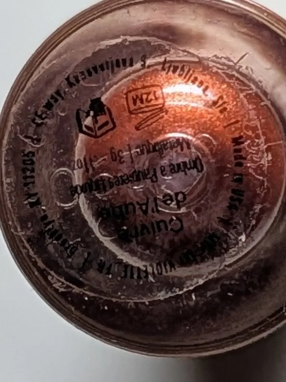 Violette FR Yeux Paint |  Color: Cuivre de l’Aube – copper dawn